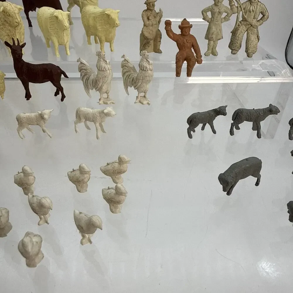 Large Lot Of 47 VINTAGE MARX 1950s FARM PLAYSET ANIMALS & Figures